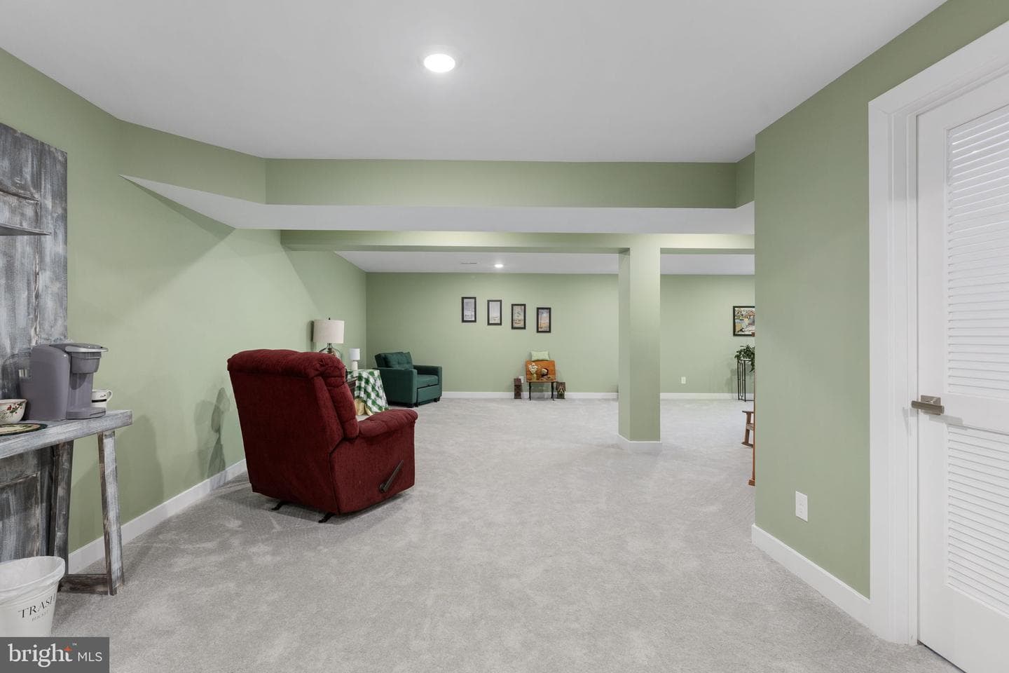 7412 Brentford Terrace photo 22