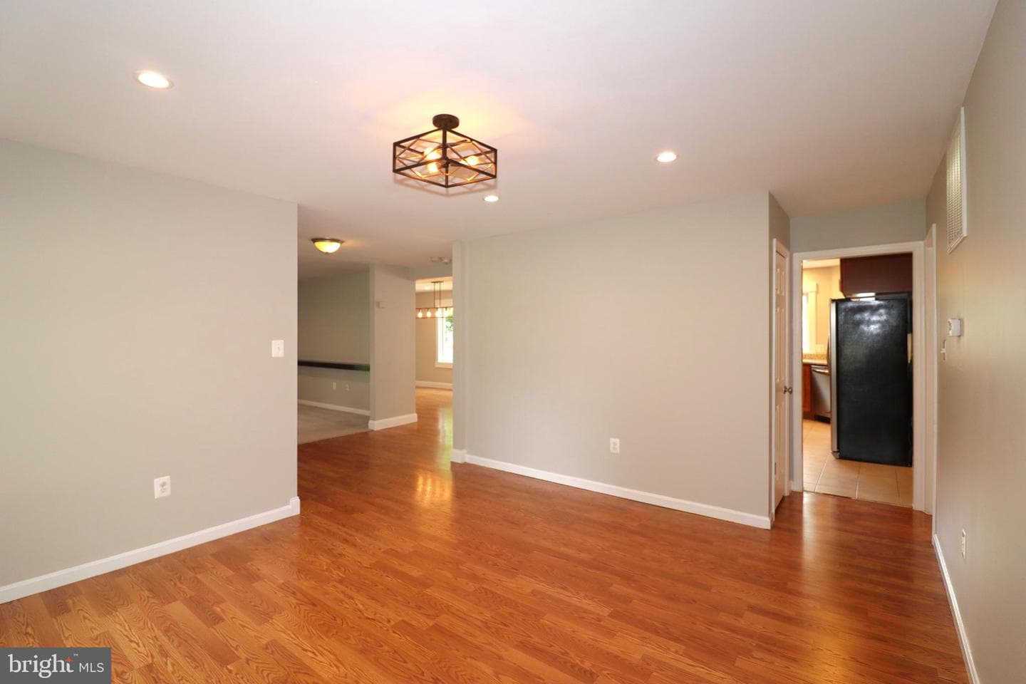 5820 Glen Eagles Dr photo 14
