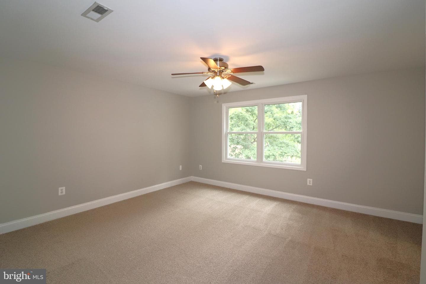 5820 Glen Eagles Dr photo 30