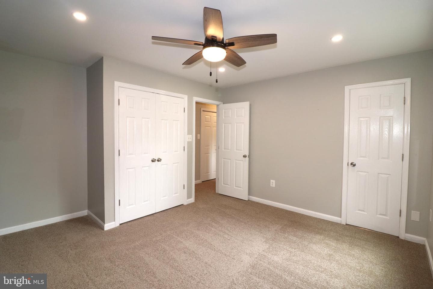 5820 Glen Eagles Dr photo 43