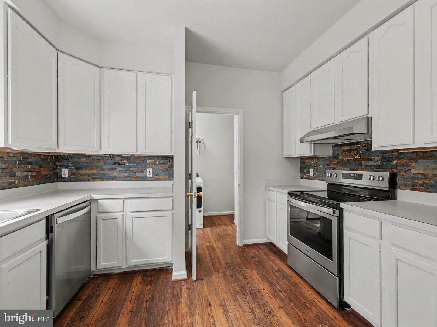 11402 Silverleaf Lane photo 2