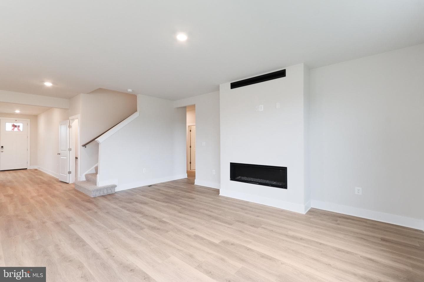 11509 Chalmers Lane photo 11