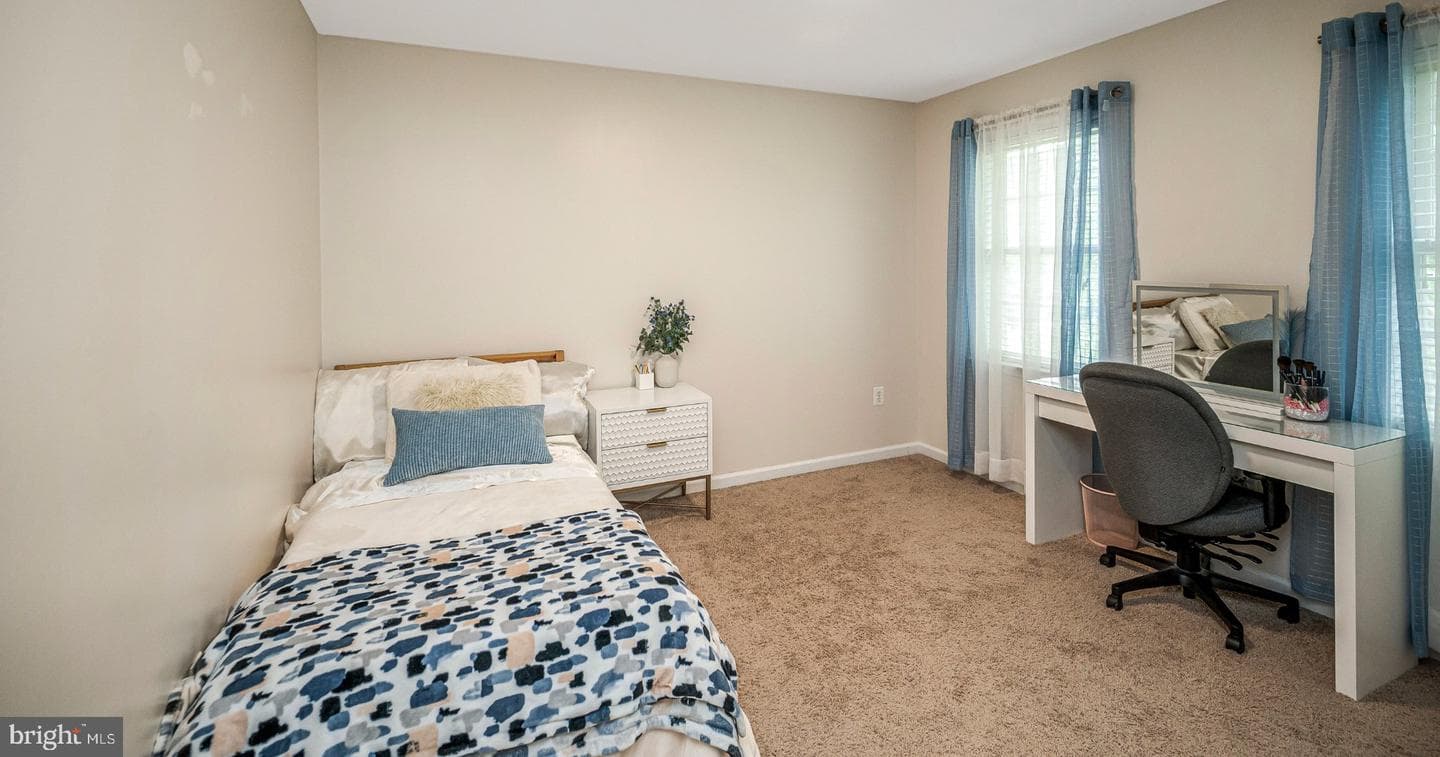 2814 Angela Court photo 14
