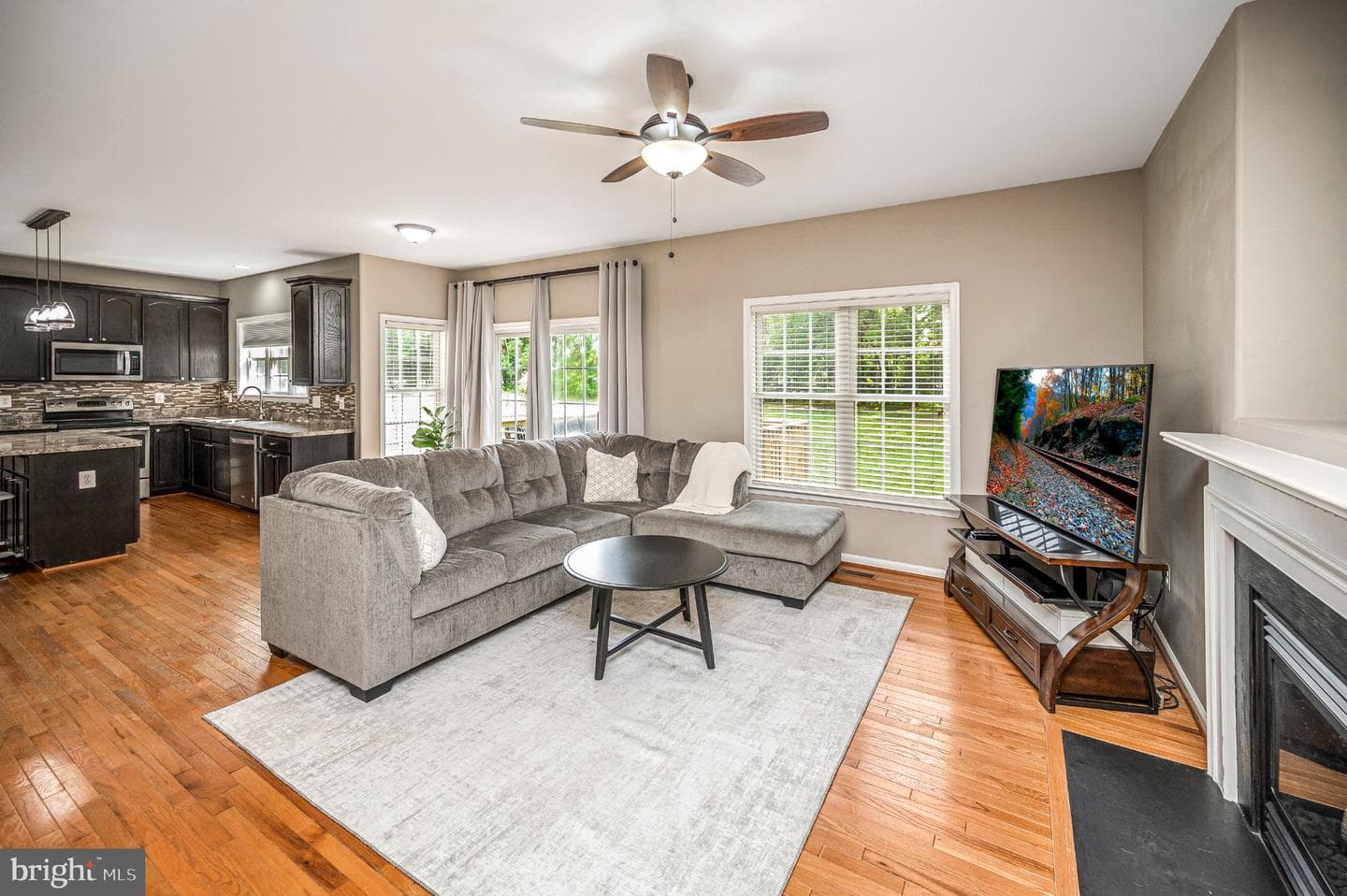 2814 Angela Court photo 4