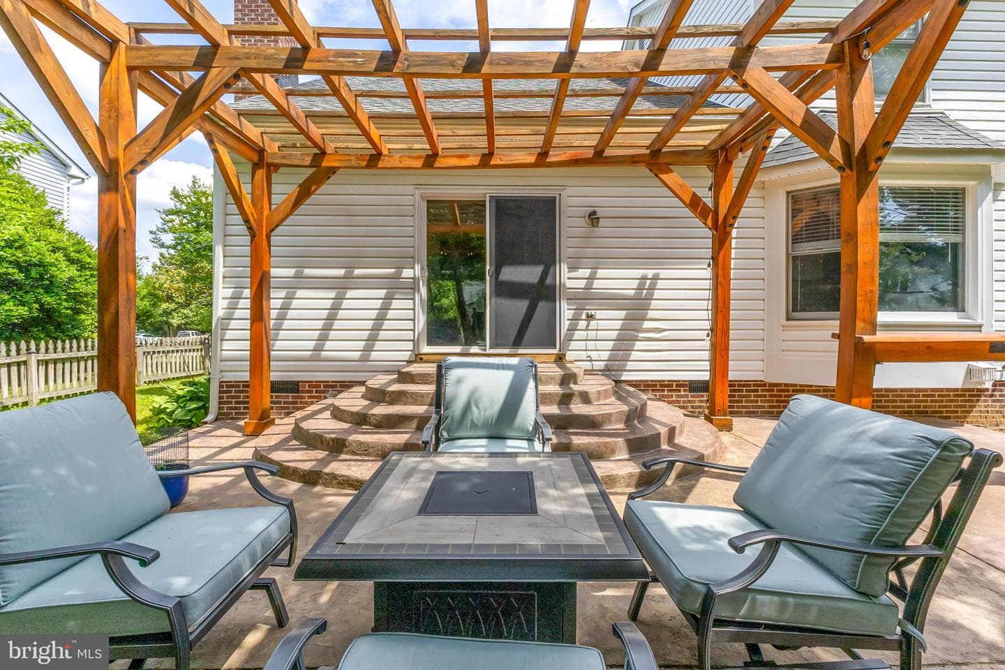 6313 Sweetbriar Drive photo 4