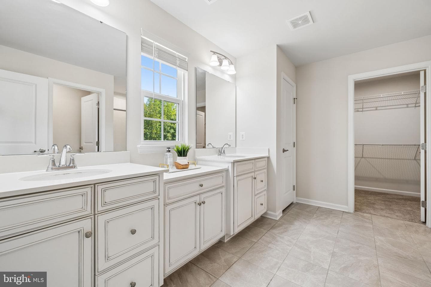8905 Maple Run Drive photo 27