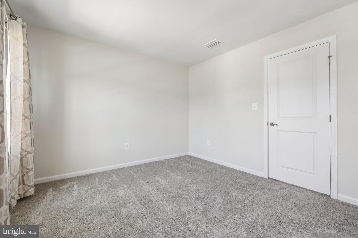 8905 Maple Run Drive photo 31