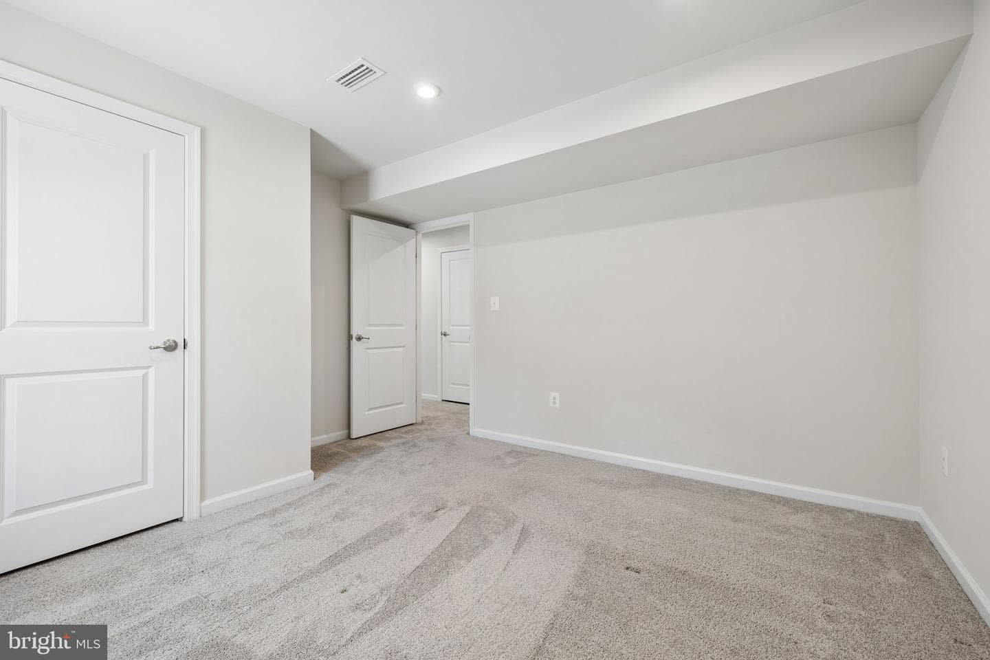 8905 Maple Run Drive photo 42