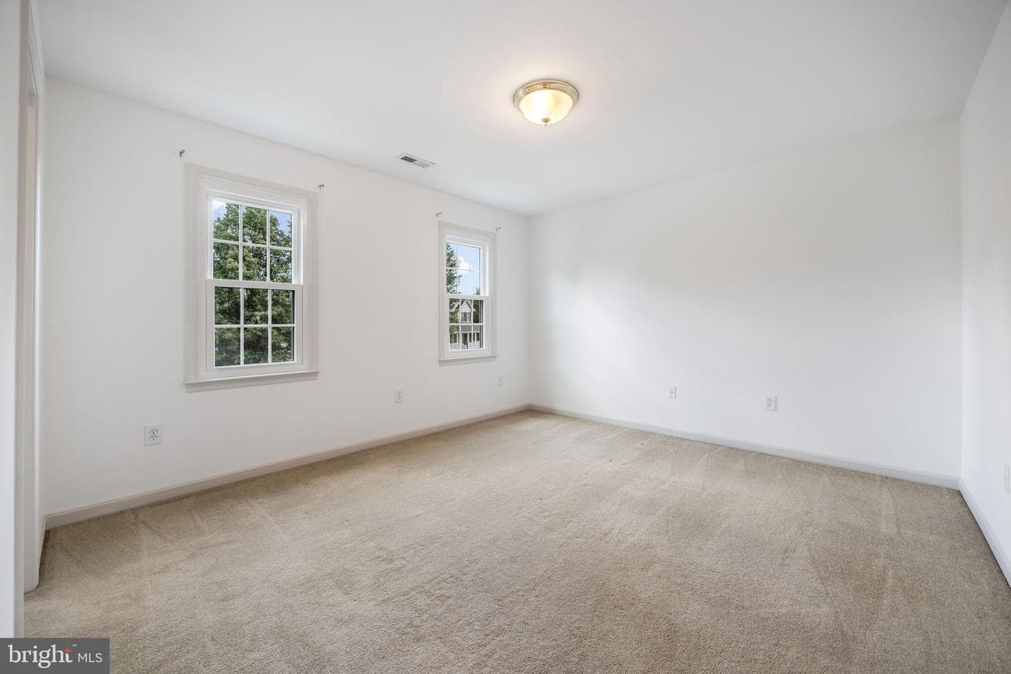 10307 Napoleon Street photo 22