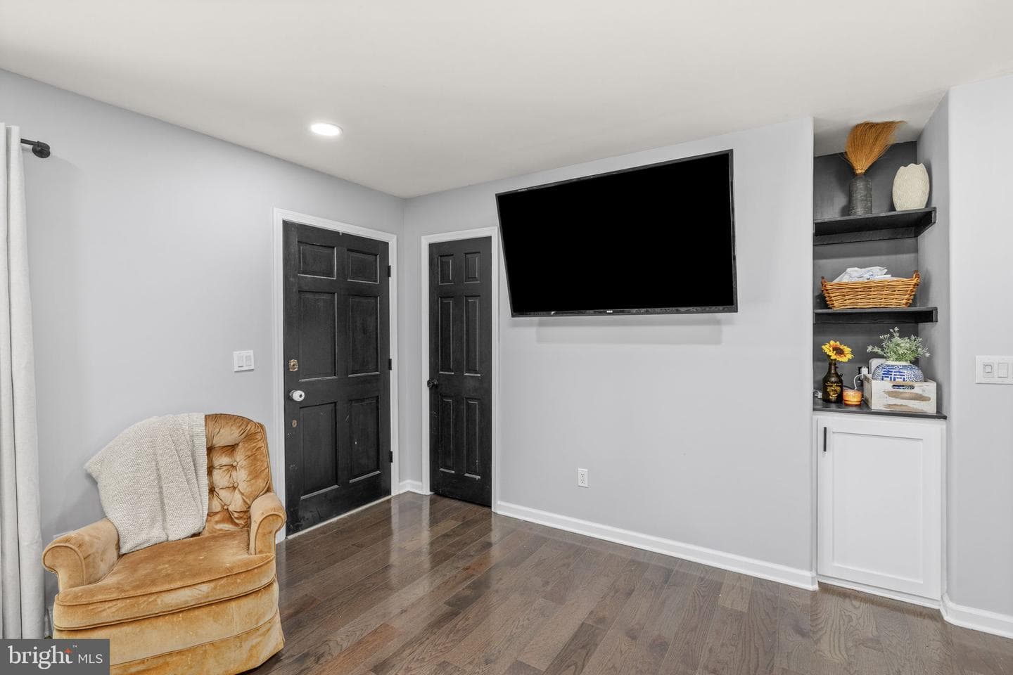 7501 Hunters Lodge Drive photo 10