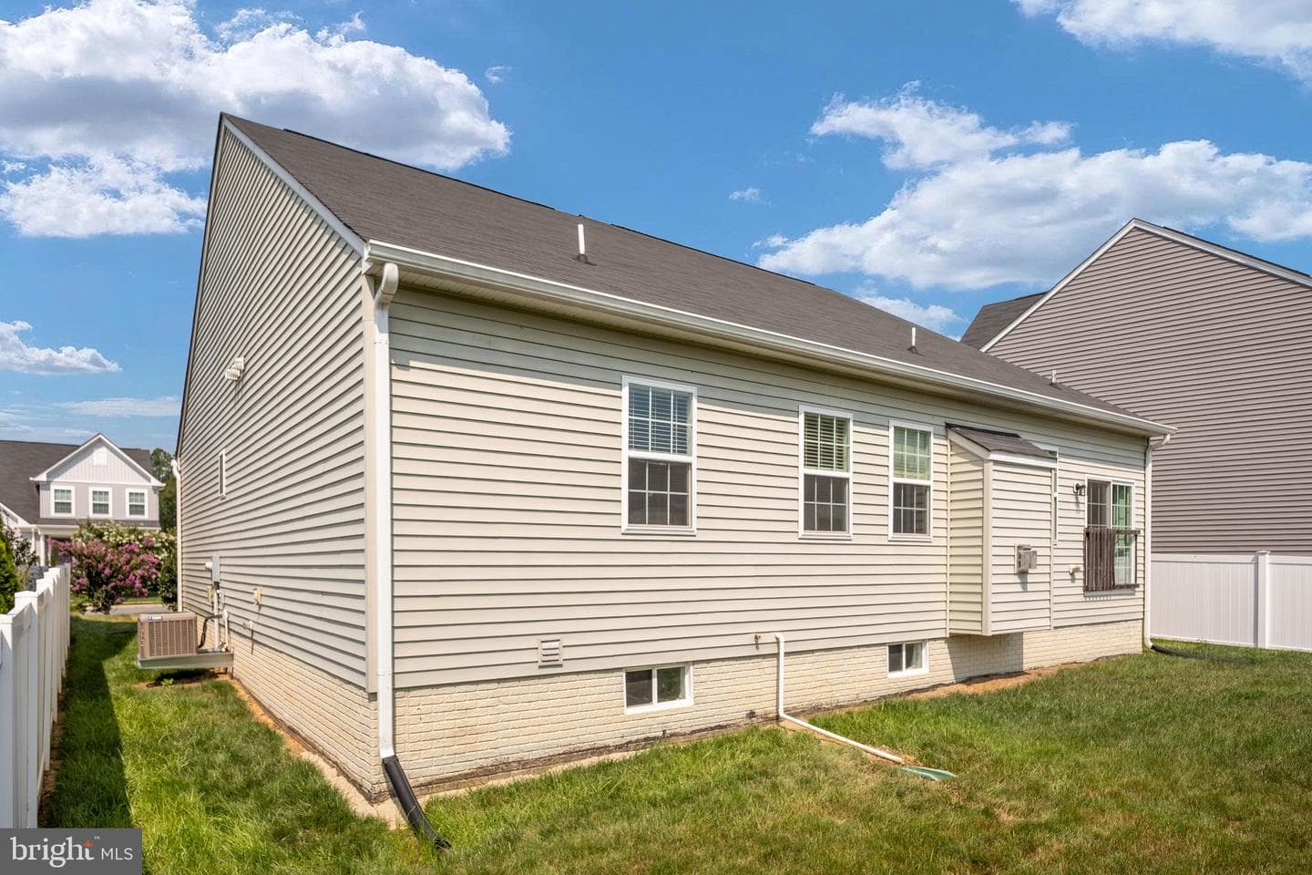 9627 Hillcrest Drive photo 45