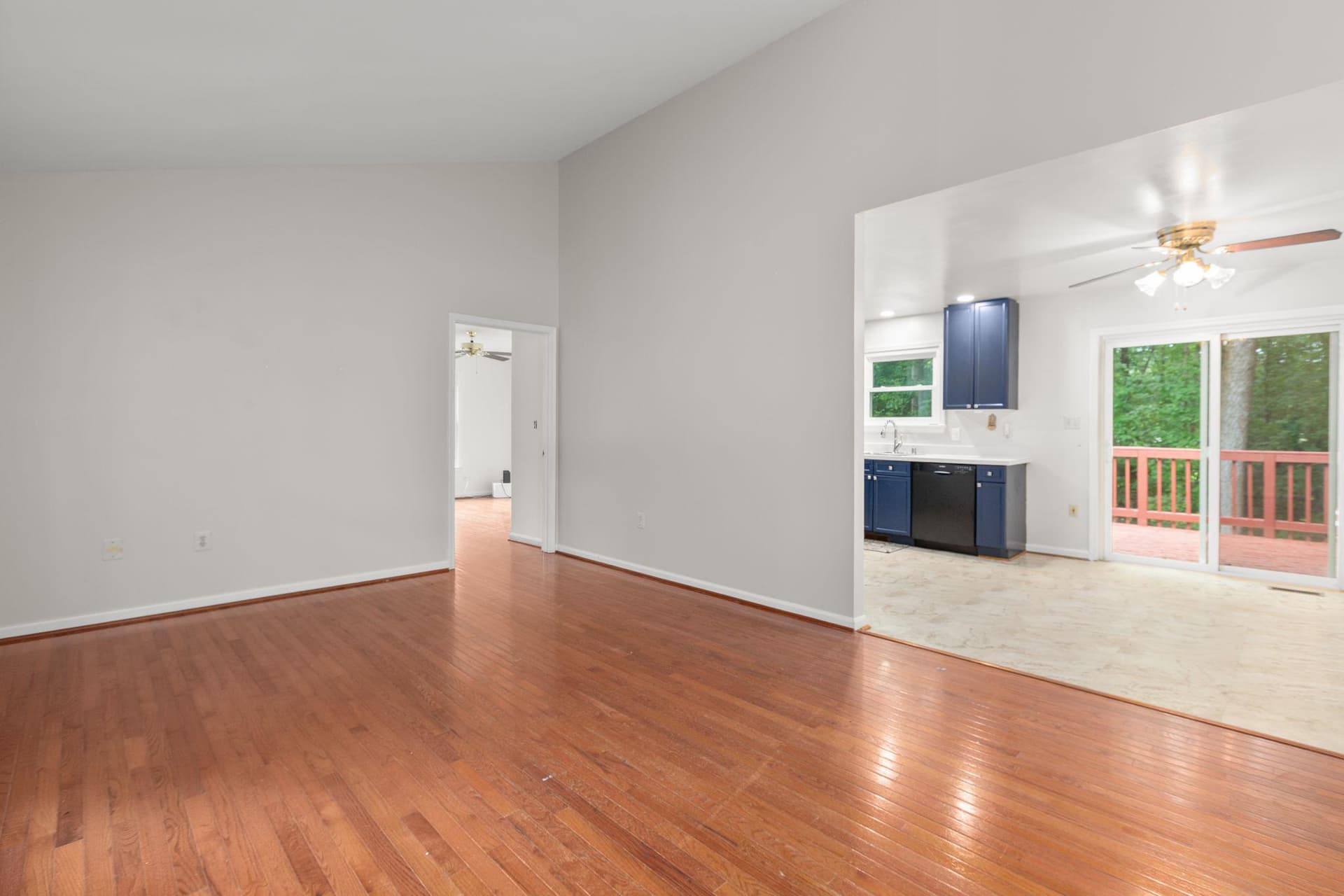 10015 Windridge Drive photo 6