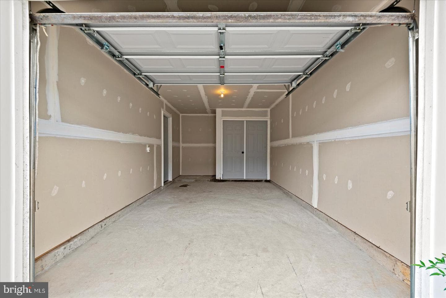 2232 Mallard Landing Drive photo 32