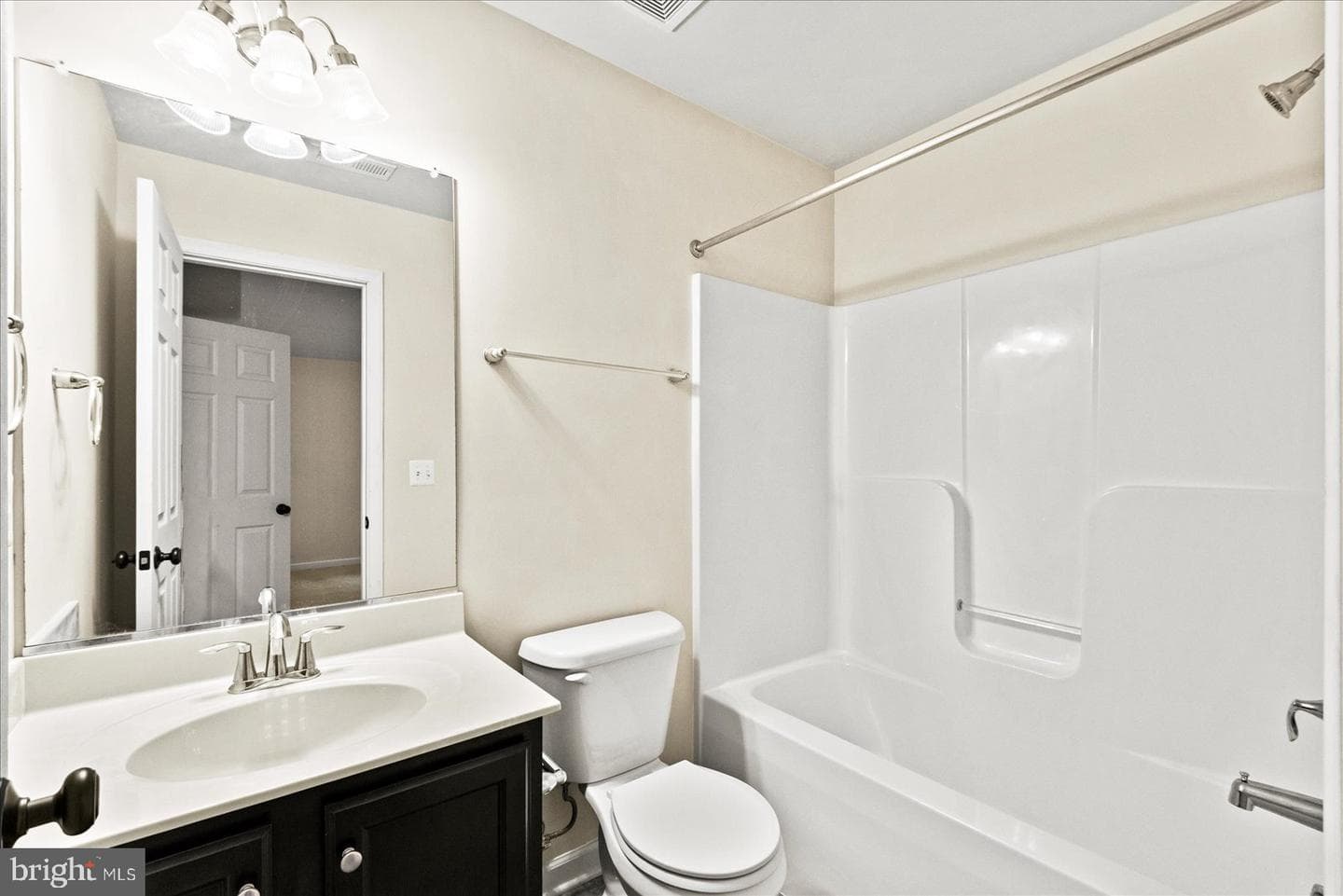 2232 Mallard Landing Drive photo 8