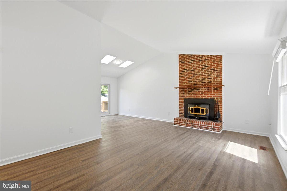 10907 Stockade Drive photo 5