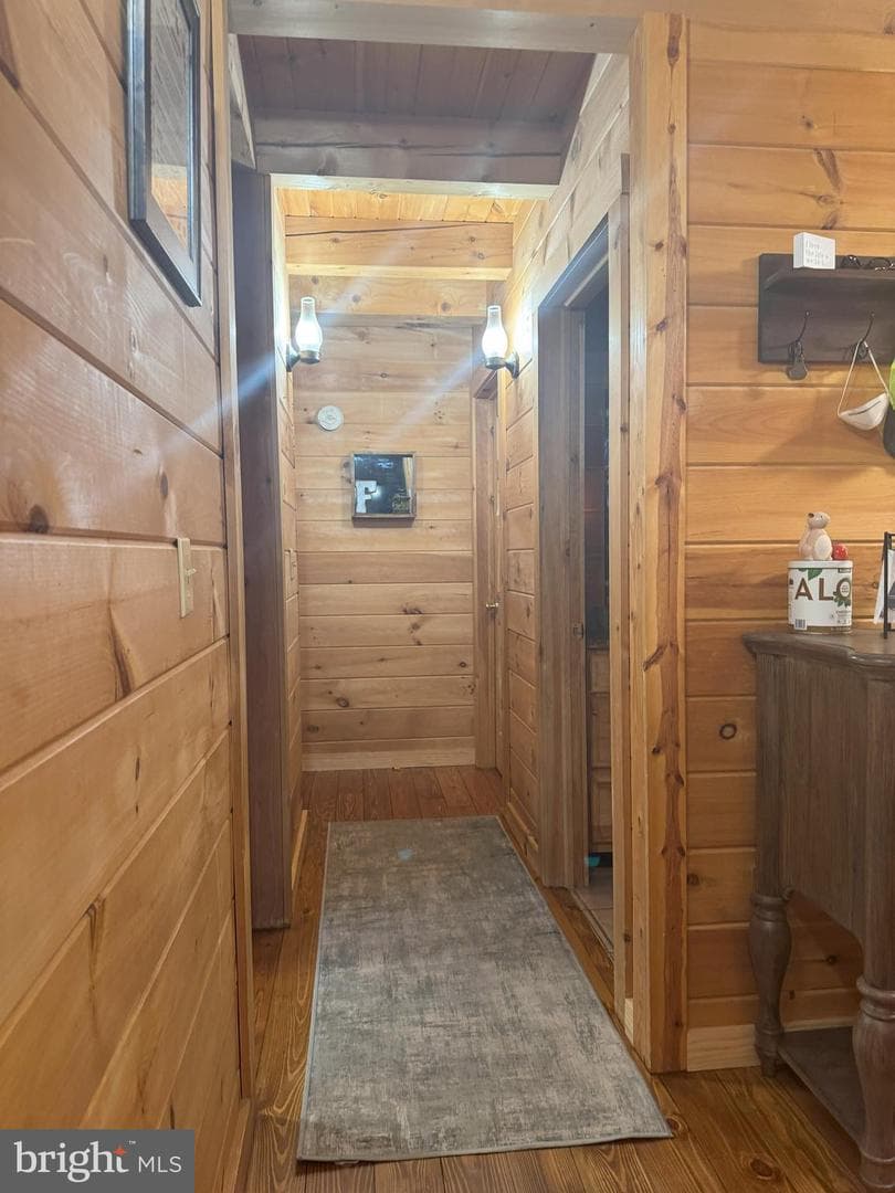10409 Treaty Court photo 25