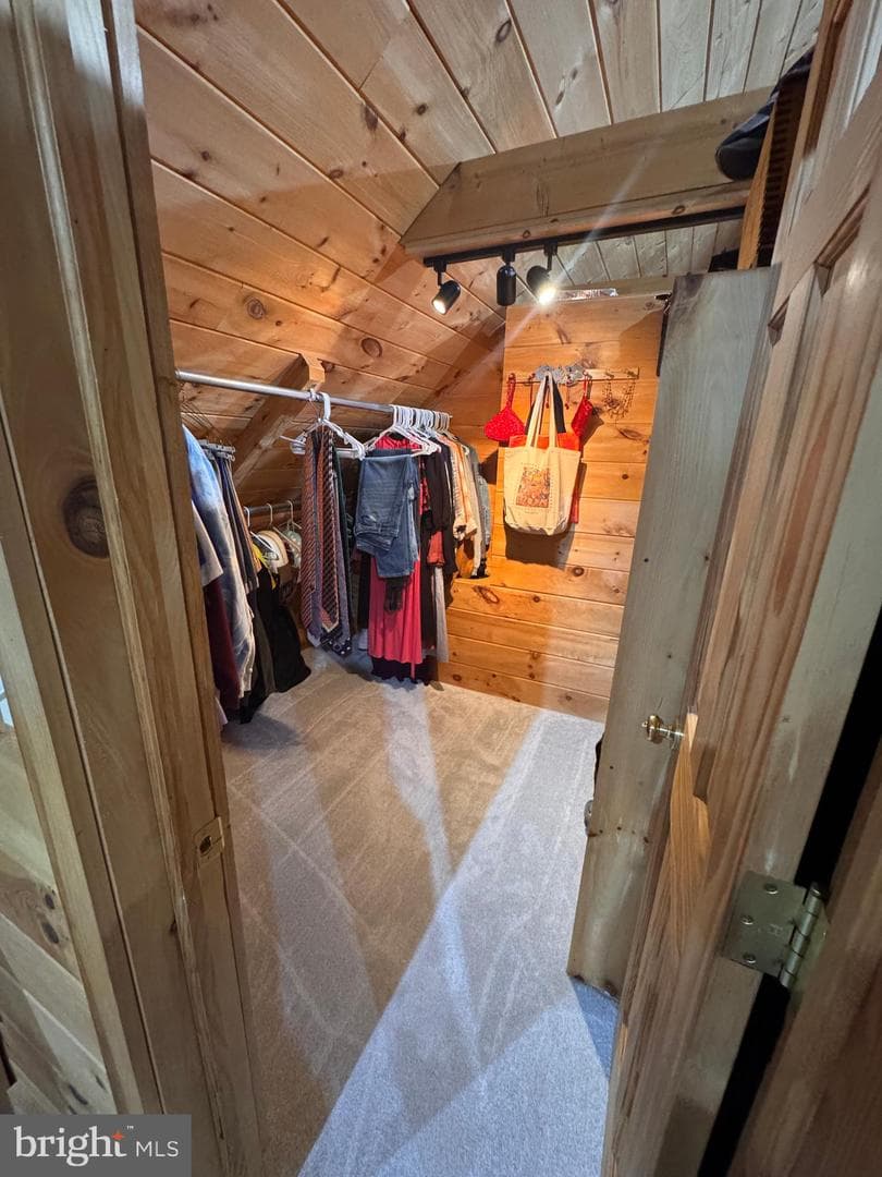 10409 Treaty Court photo 68