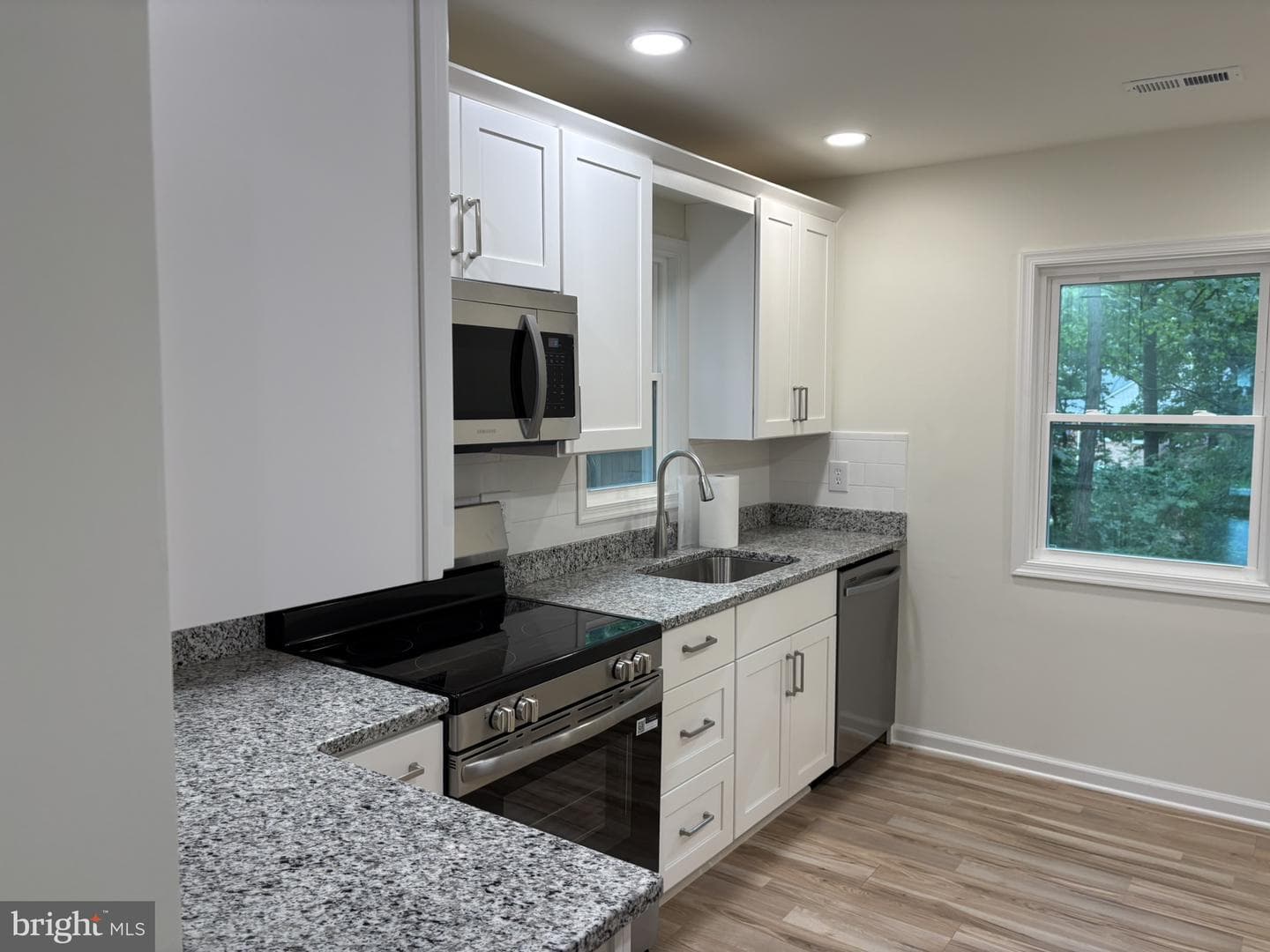 309 Olde Greenwich Dr. photo 12