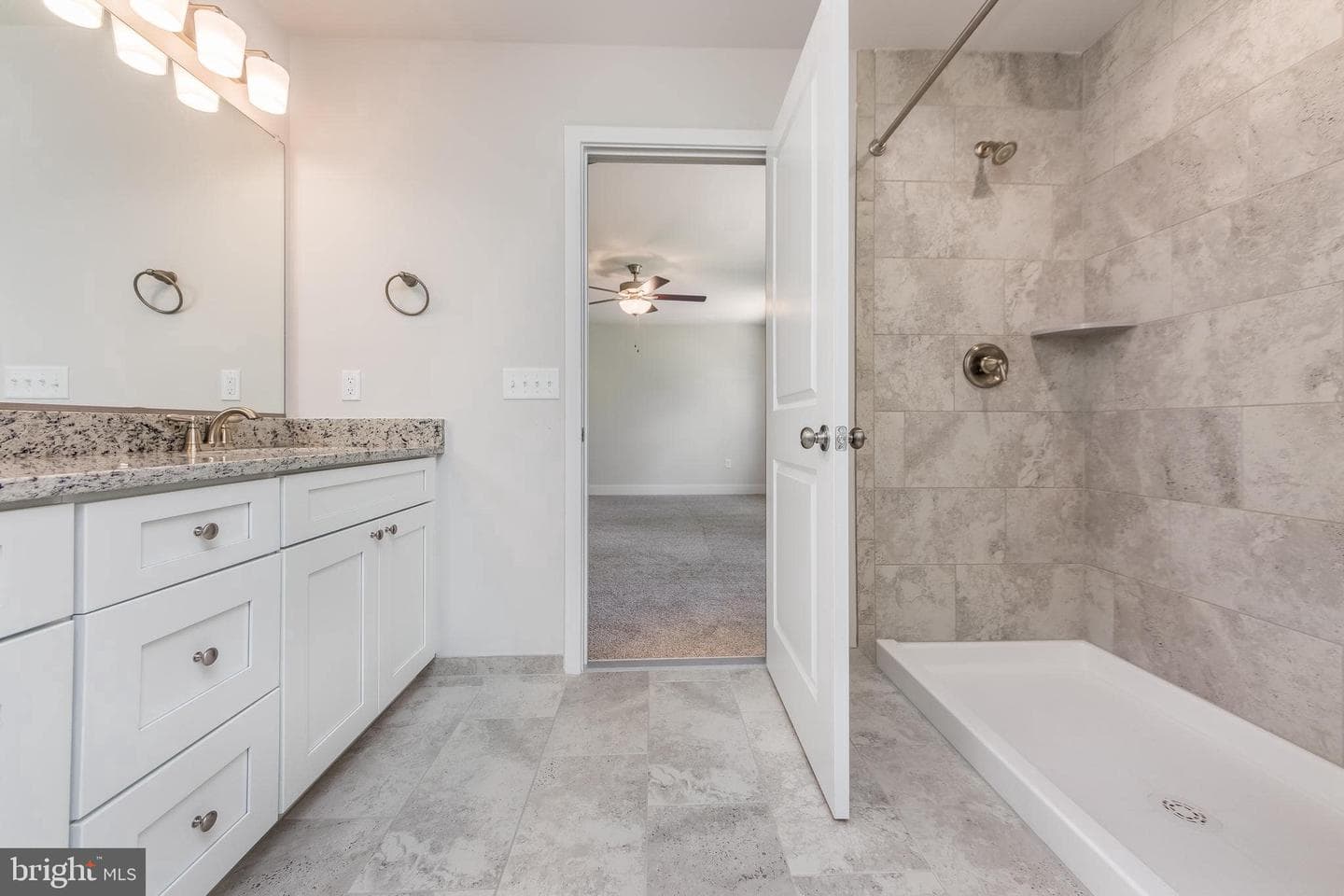 12400 Salient Lane photo 22