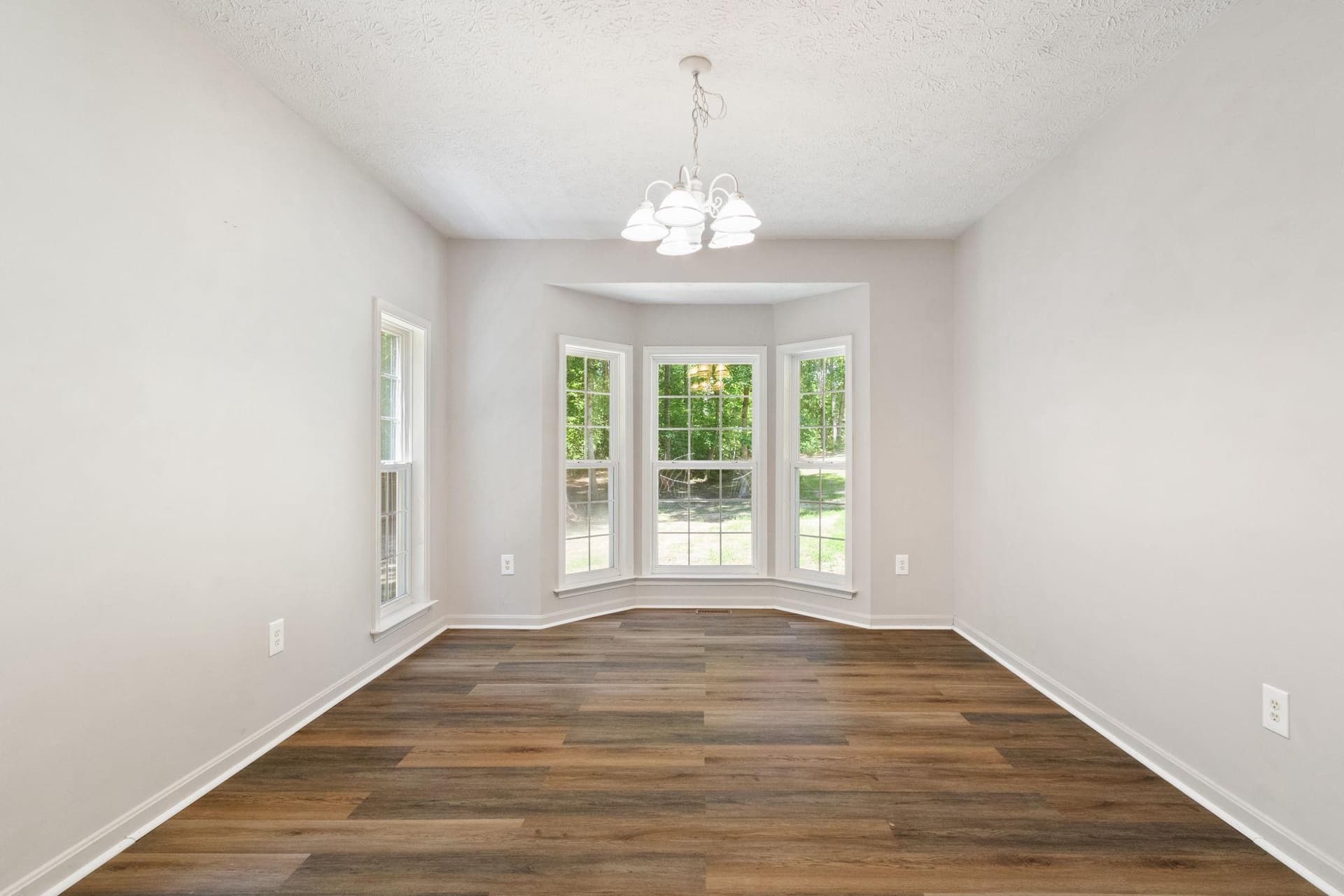 9516 Post Lane photo 11