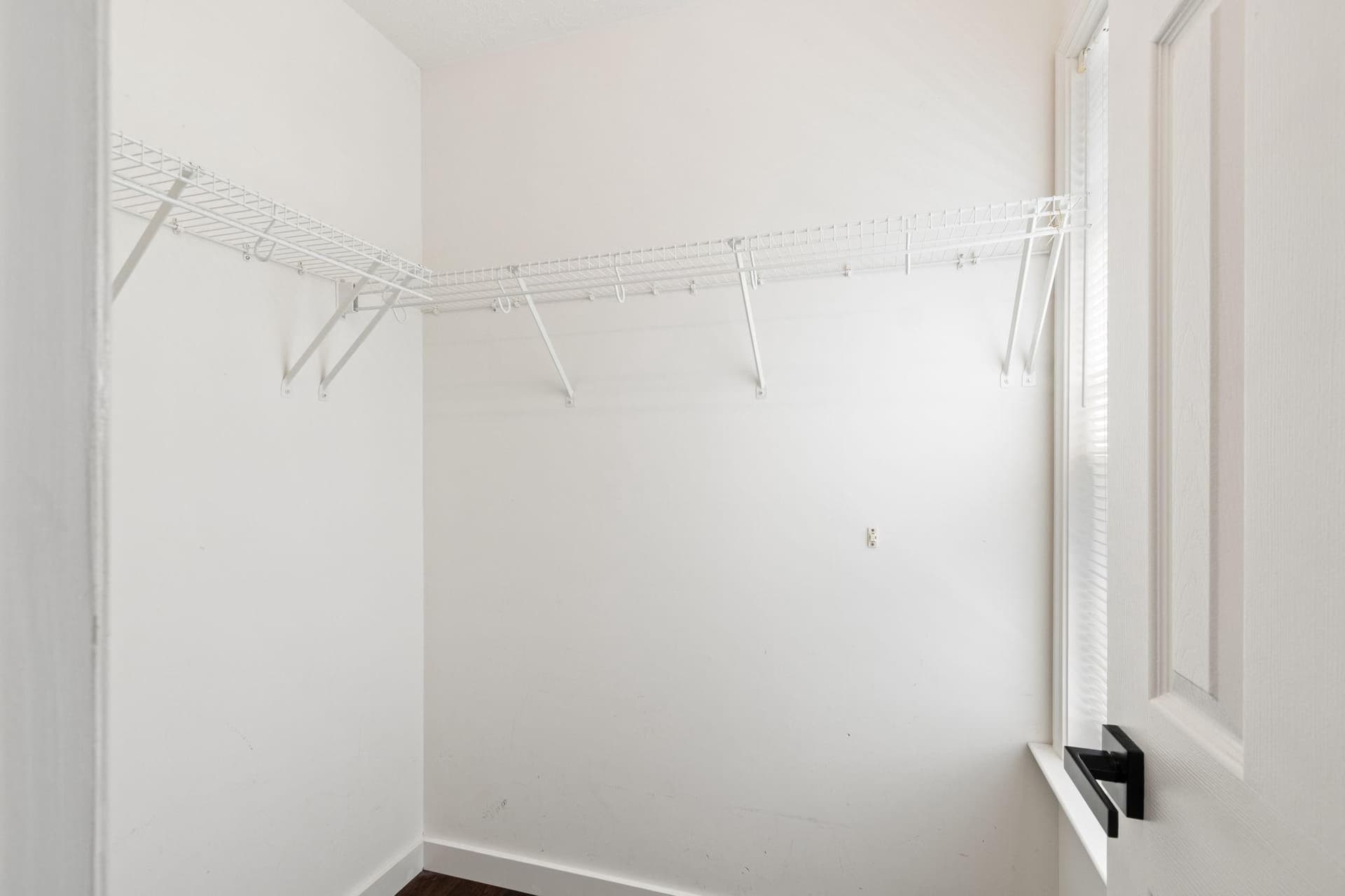 9516 Post Lane photo 42