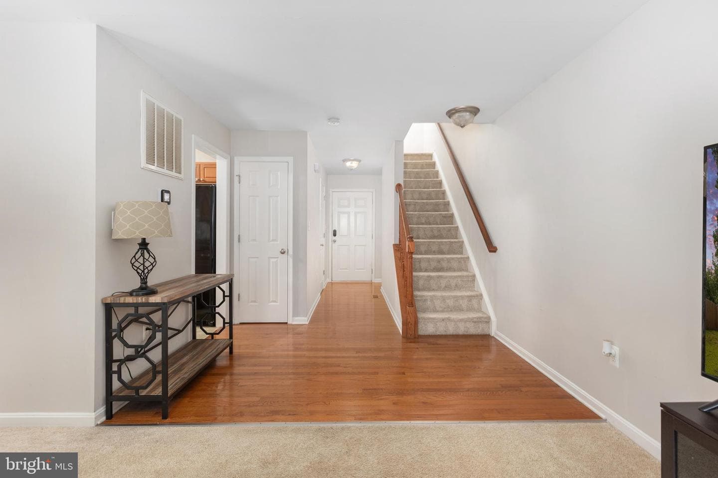 10416 Hillside Lane photo 11