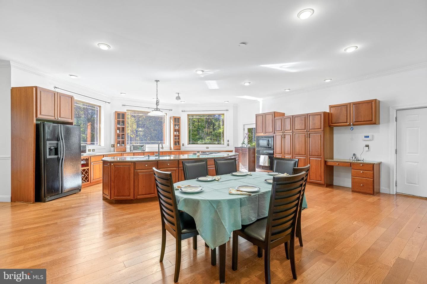 895 Stefaniga Road photo 12