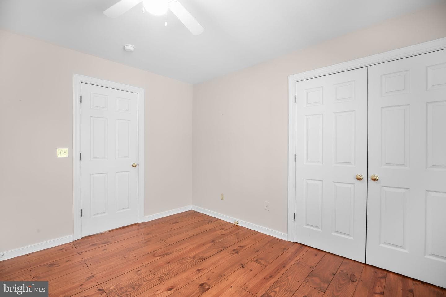 200 Kent Avenue photo 48