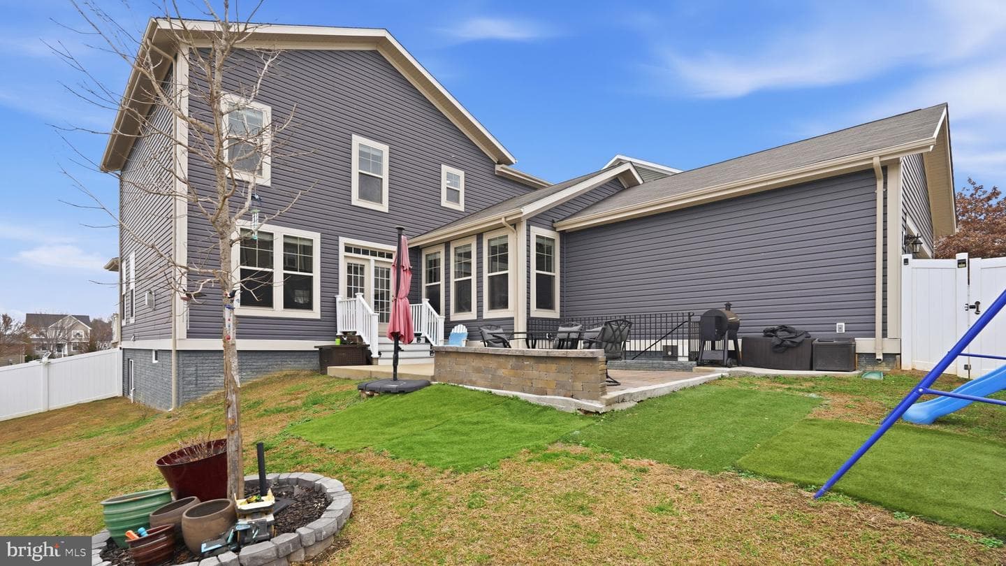 111 Pear Blossom Road photo 38