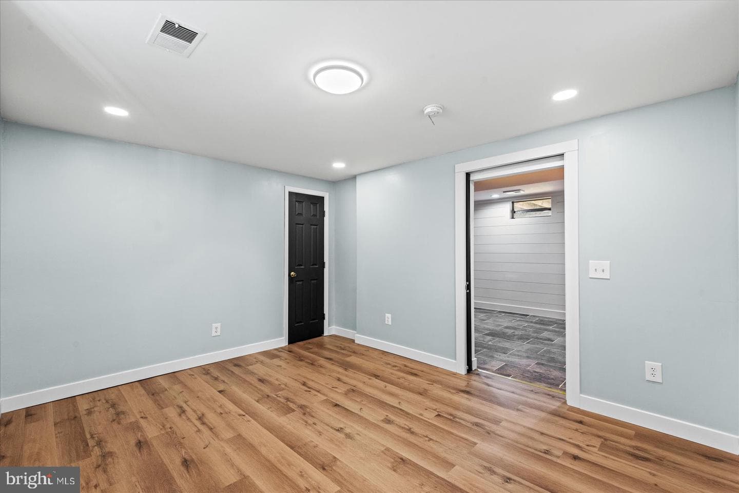 611 Edwards Drive photo 29
