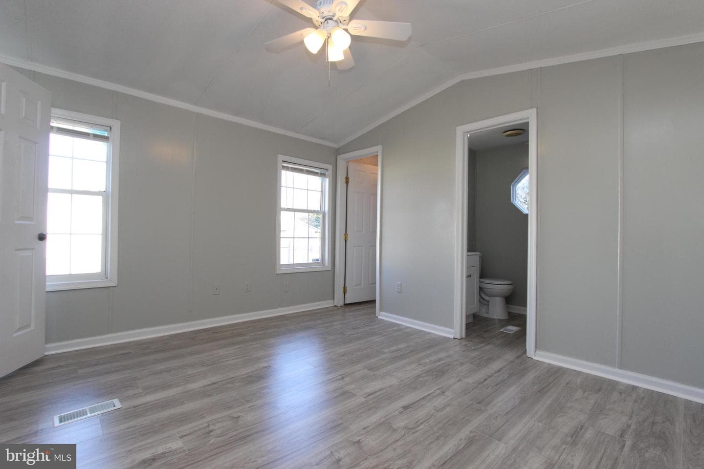 18 Mary Drive photo 12