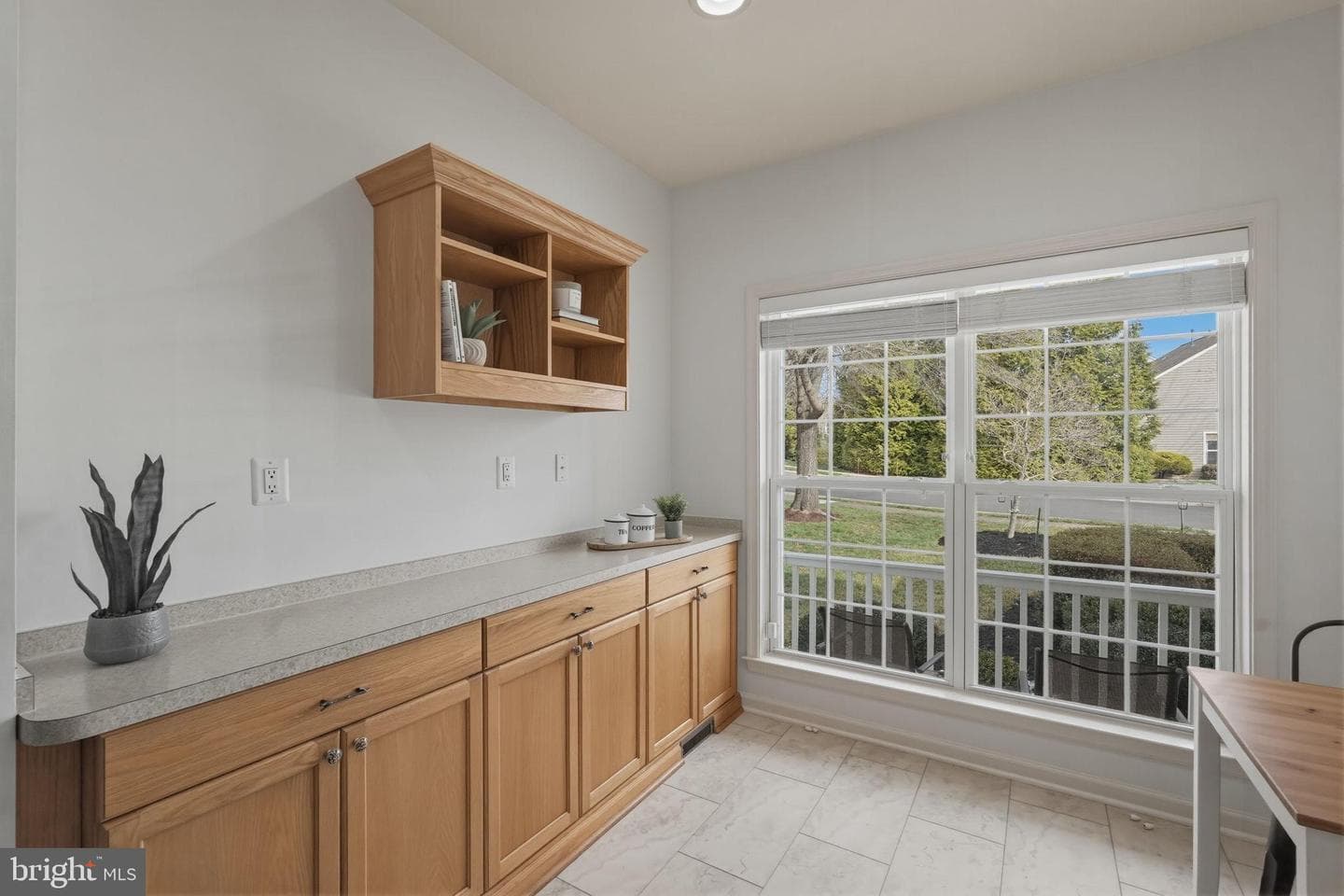 190 Bridgewater Circle photo 10