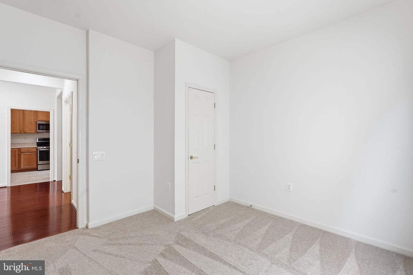 190 Bridgewater Circle photo 17