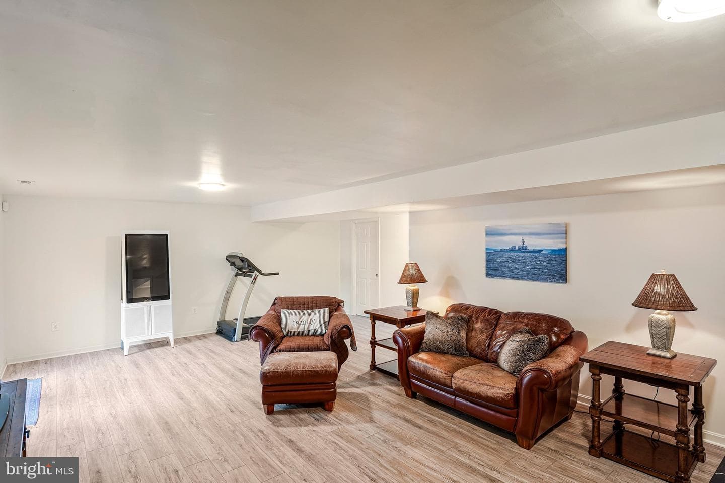 40 Evanston Court photo 28