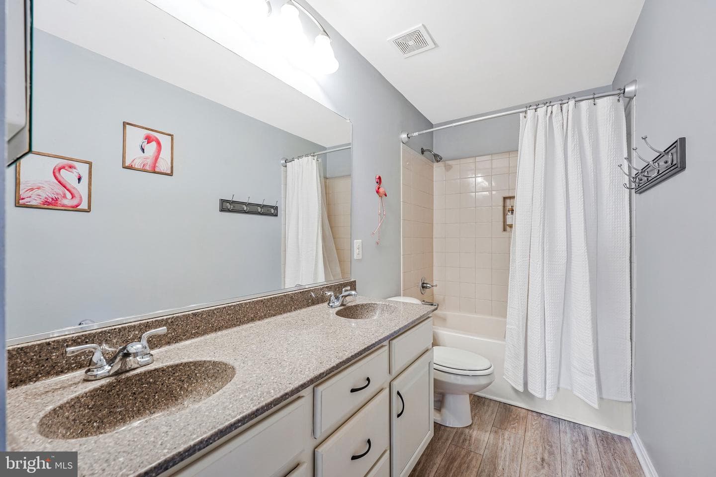 40 Evanston Court photo 51