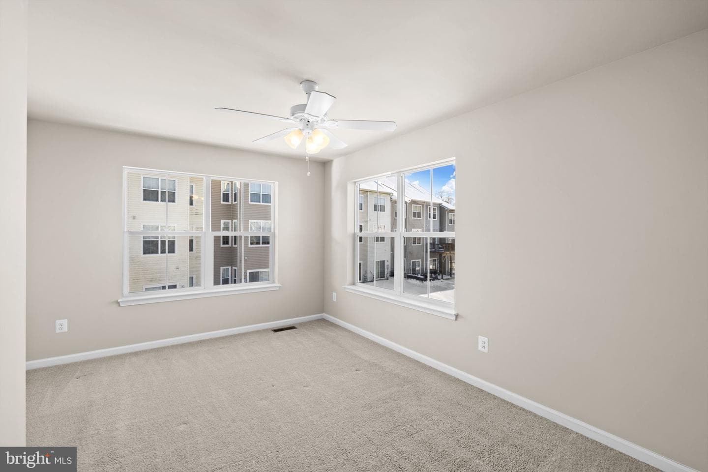 400 Woodstream Circle #32140 photo 26
