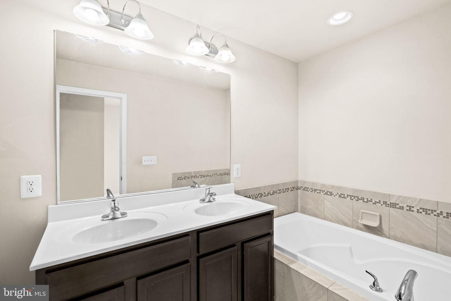 400 Woodstream Circle #32140 photo 29