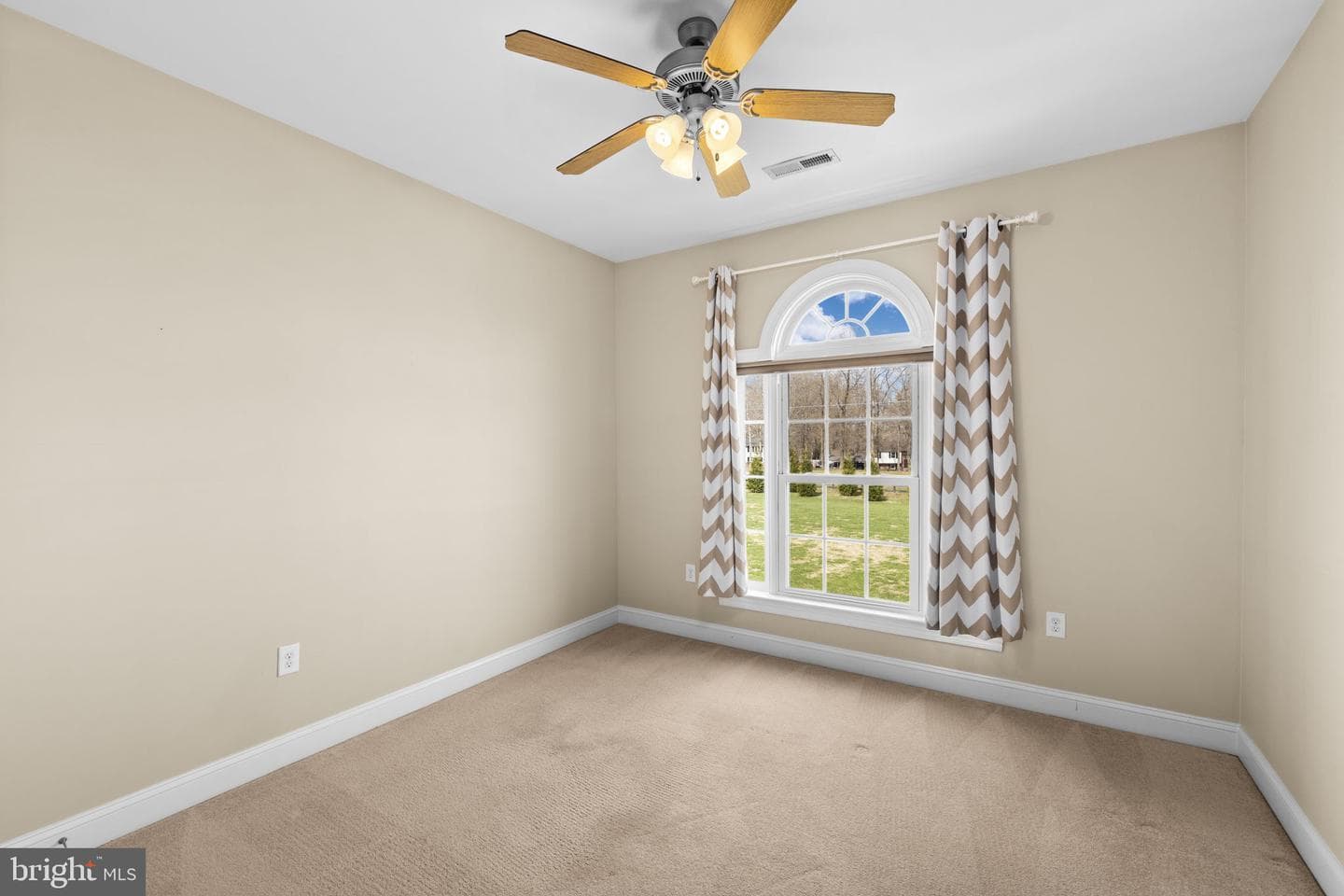 240 Poplar Road photo 42