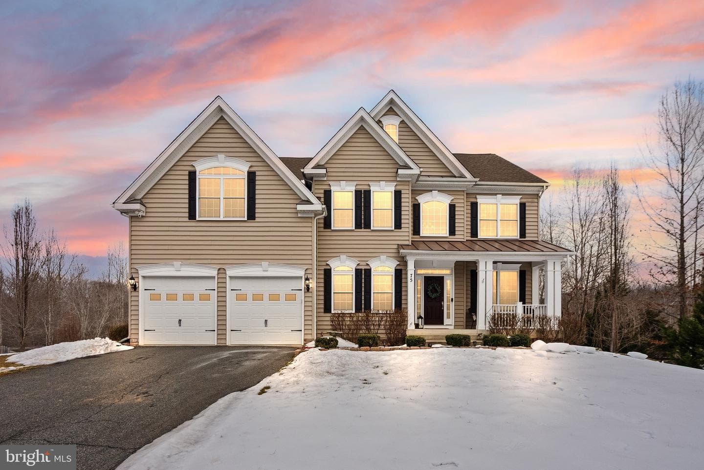 75 Regal Lane photo 2