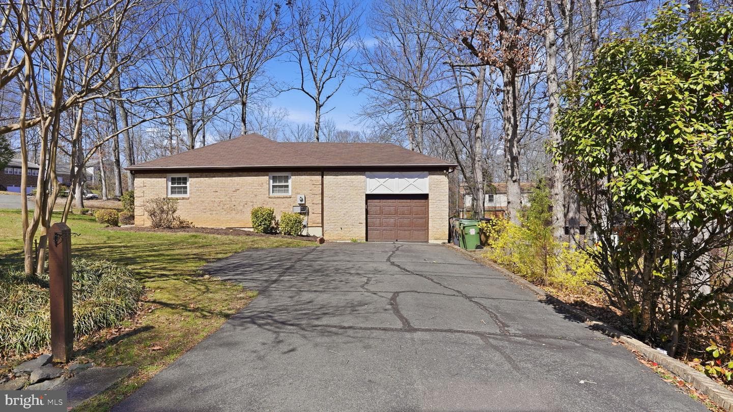 1200 Richmond Drive photo 5