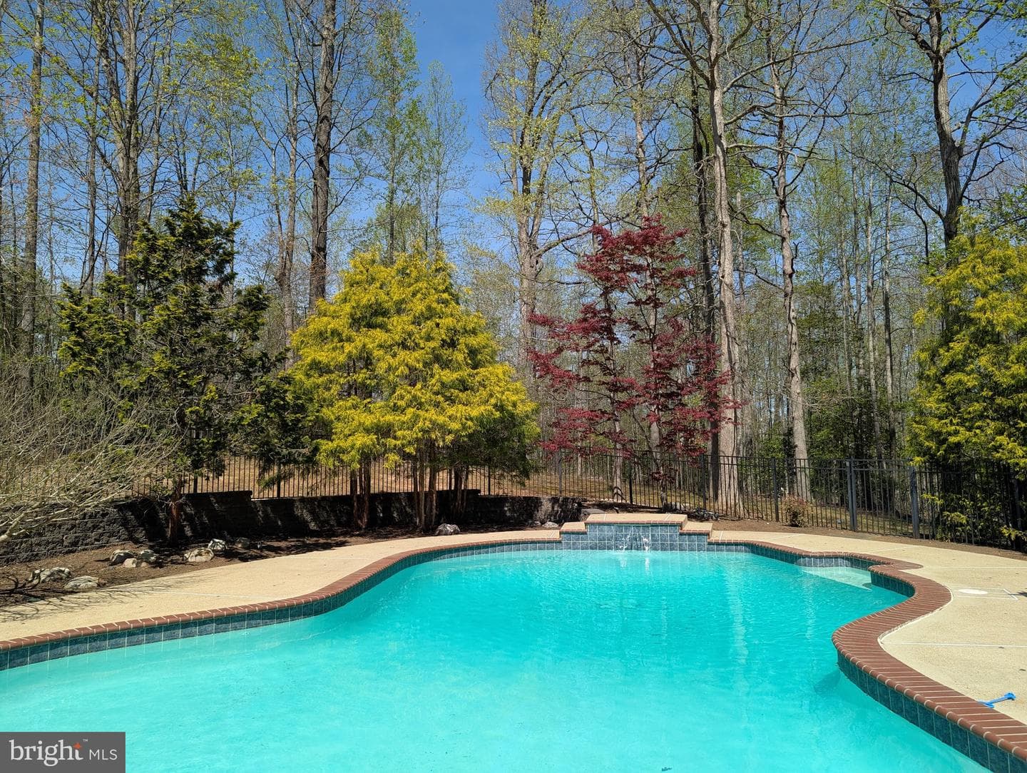 110 Kane Way photo 2