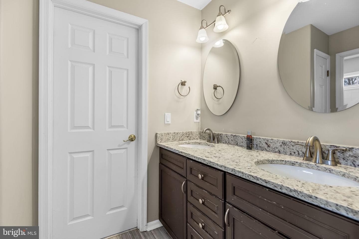110 Kane Way photo 24