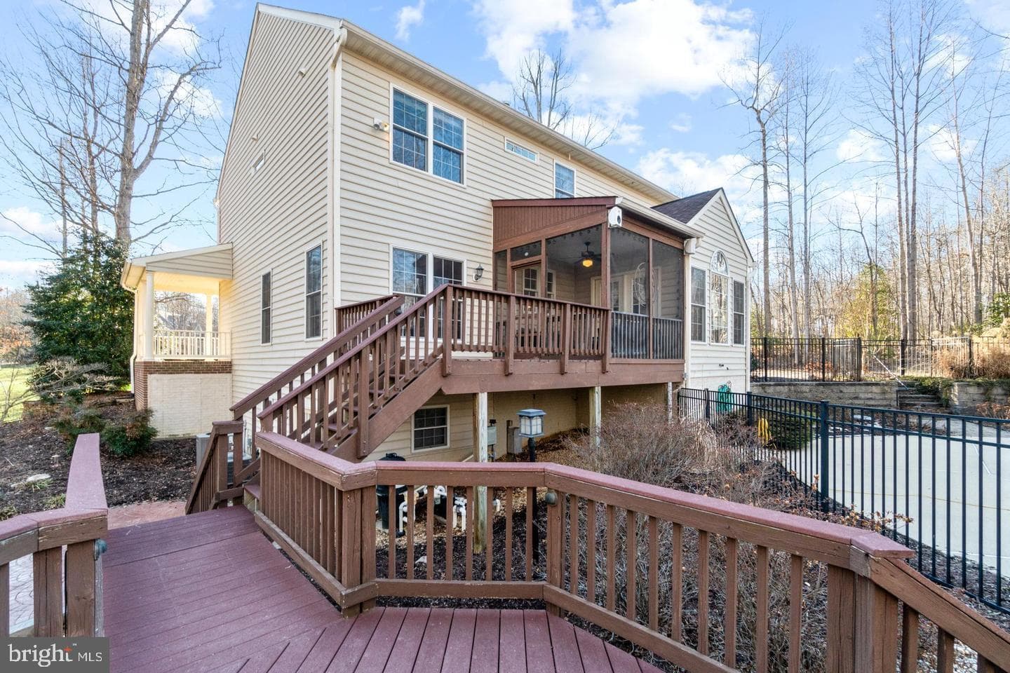 110 Kane Way photo 32