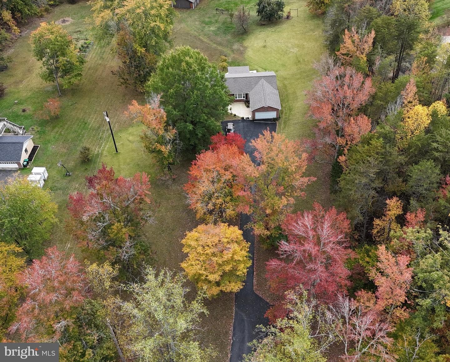 128 Courthouse Road photo 5