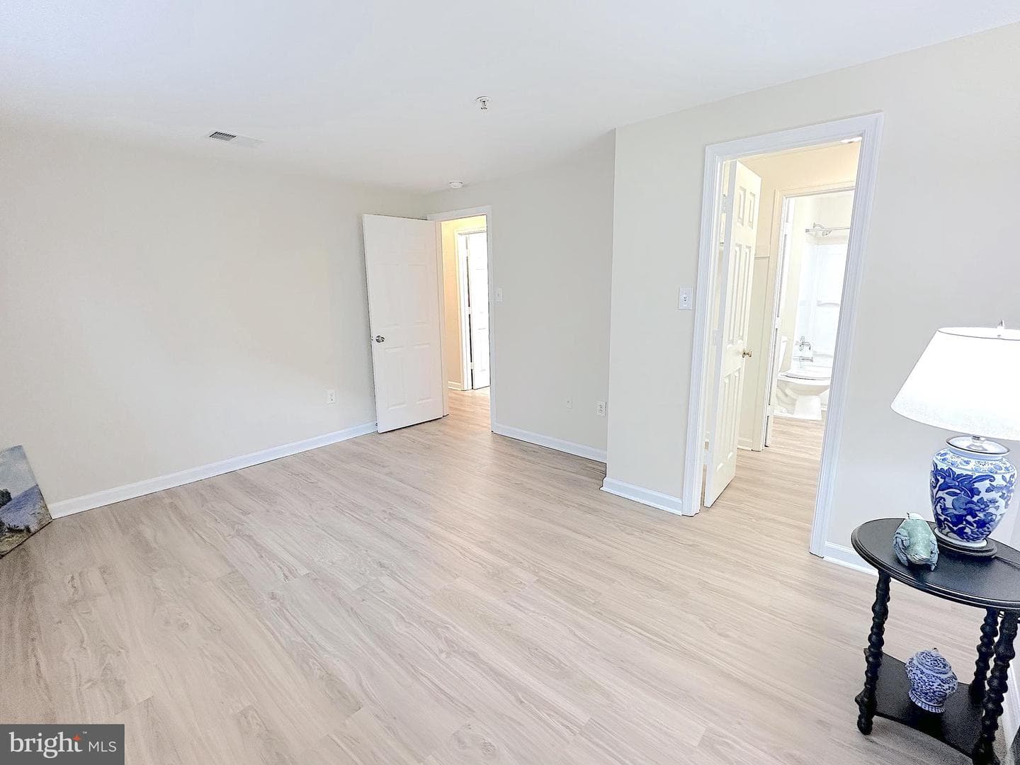 102 Grosvenor Lane #apt 2 photo 8