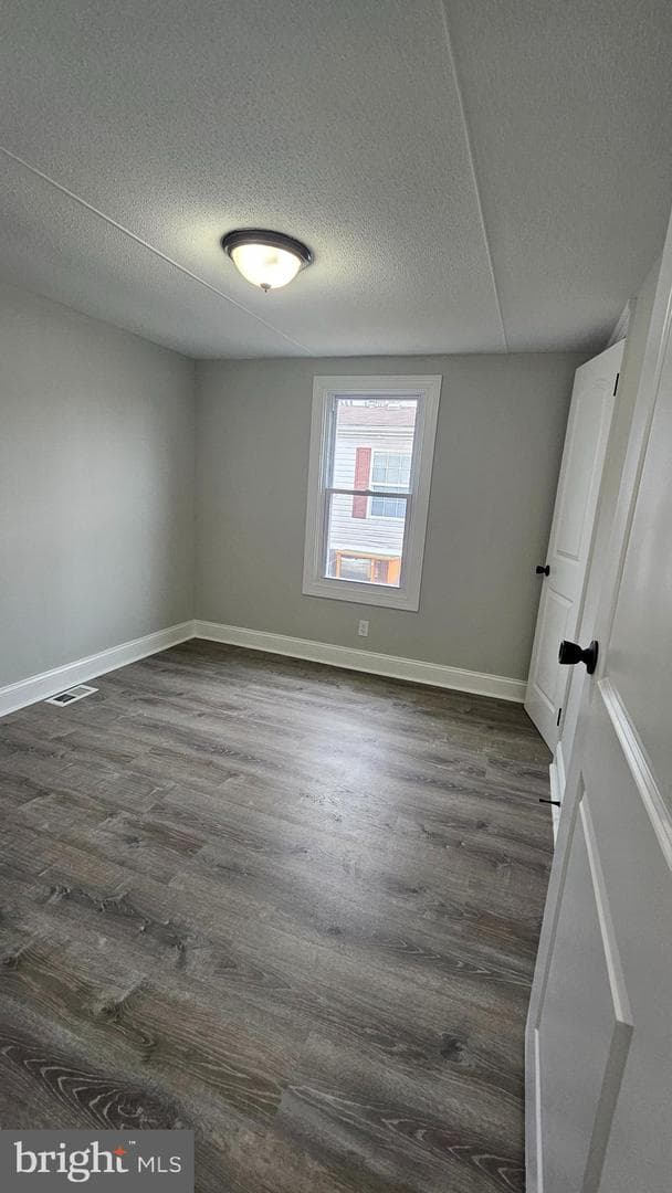 12 Susan St photo 17