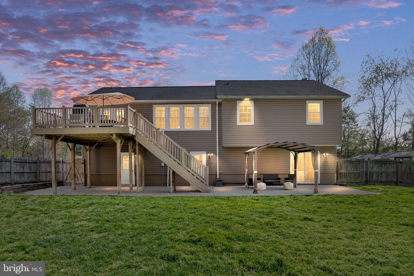 88 Green Acre Drive photo 3