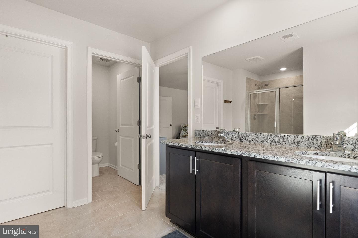 180 Pinewood Road photo 39