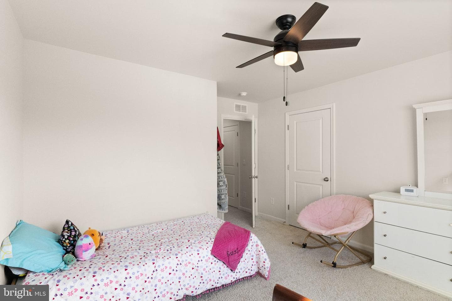 180 Pinewood Road photo 45