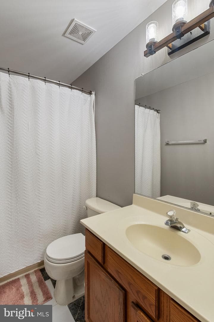 60 Portland Drive photo 31